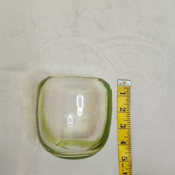 Clear vase hand blown heavy art glass with lime green clear stripe - Picture 10 of 10